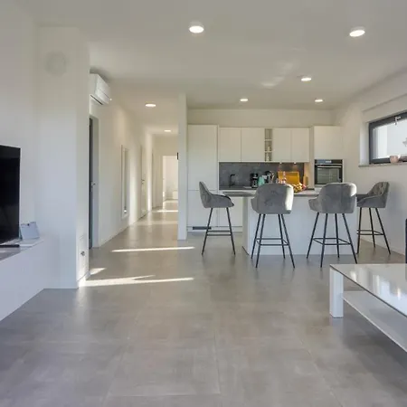 Apartment Adria 3 By Guide Porec