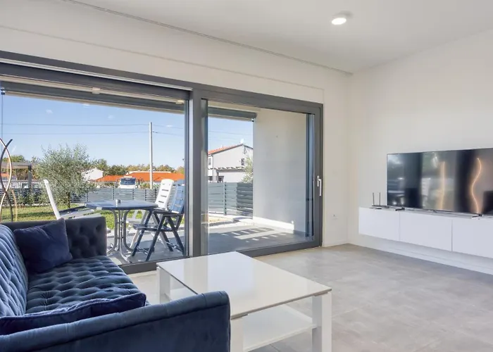 Apartment Adria 3 By Guide Porec