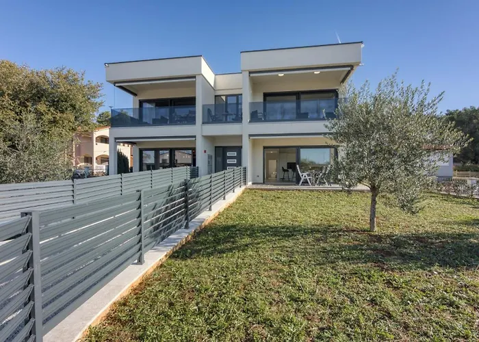 Apartment Adria 3 By Guide Porec